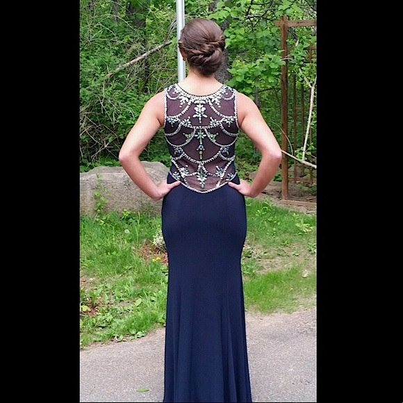 ✨Prom Dress ✨ - Picture 4 of 4